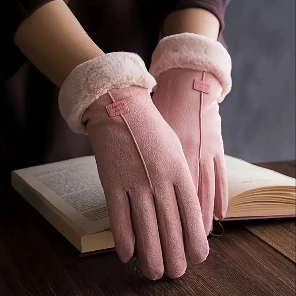 NIP! Pretty Pink Faux Fur Lined Women’s Gloves!